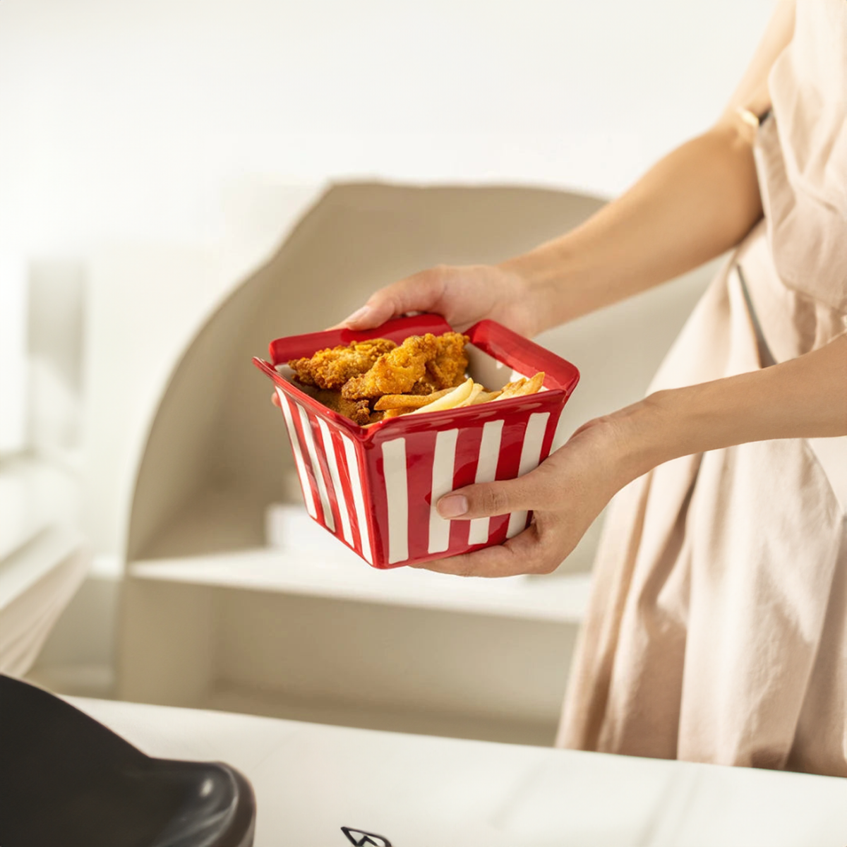 Square Ceramic Dessert Bowl for Snacks and Desserts – 15.5x15.5x10cm, Creative Kitchen Use, Durable and Versatile-2