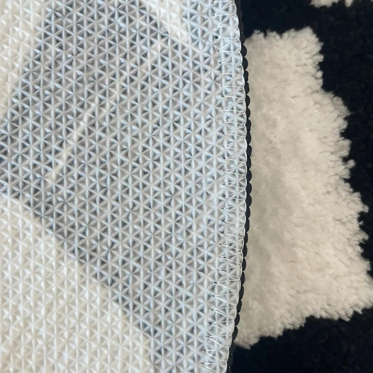 8 Ball Checkered - Handmade Tufted Rug